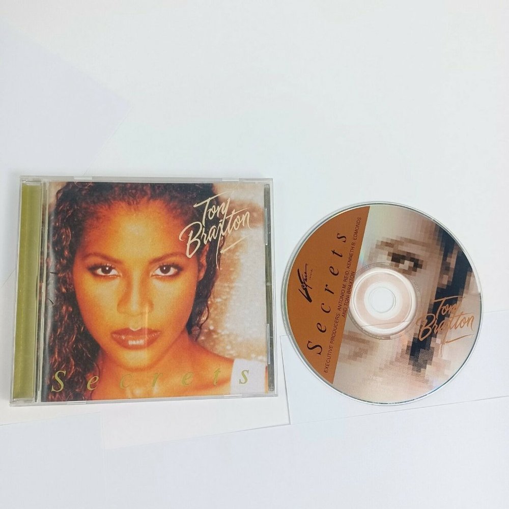 Toni Braxton Secrets CD R&B -Soul -Throwback *MINOR WEAR - Picture 7 of 14